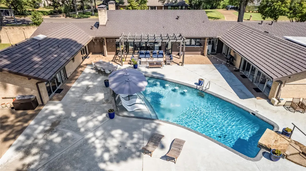 1300 Montclair Street Longview, TX 75601