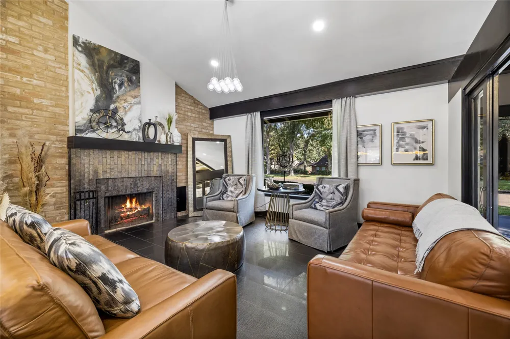 1300 Montclair Street Longview, TX 75601