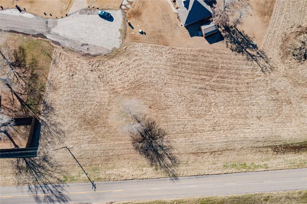 16 County Road 2910 Mineola, TX 75773