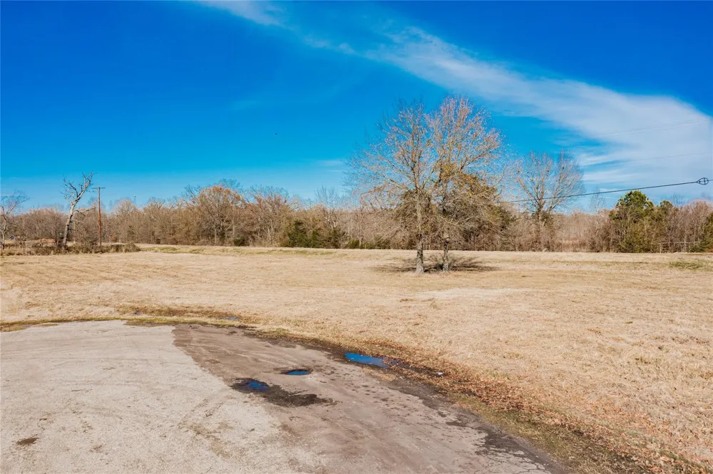 16 County Road 2910 Mineola, TX 75773