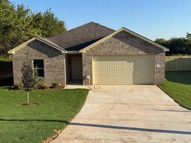 313 Garland Road Bells, TX 75414