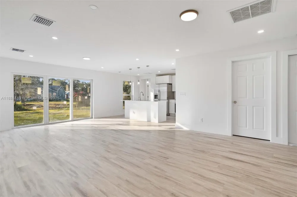 1150 SE Tarleton St Palm Bay, FL 32909