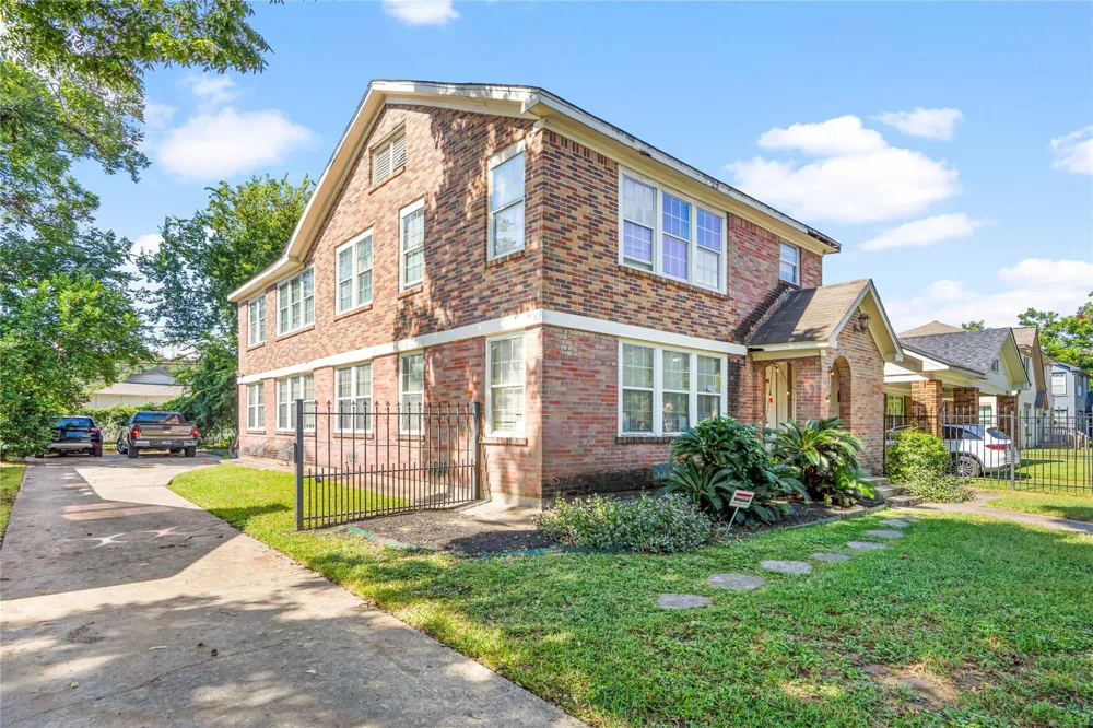 3102 Isabella Street Houston, TX 77004