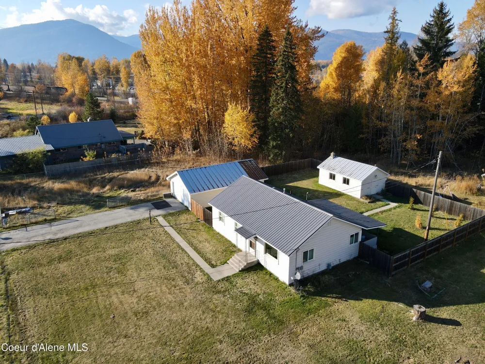 61 Whiskey Jack Road Sandpoint, ID 83864