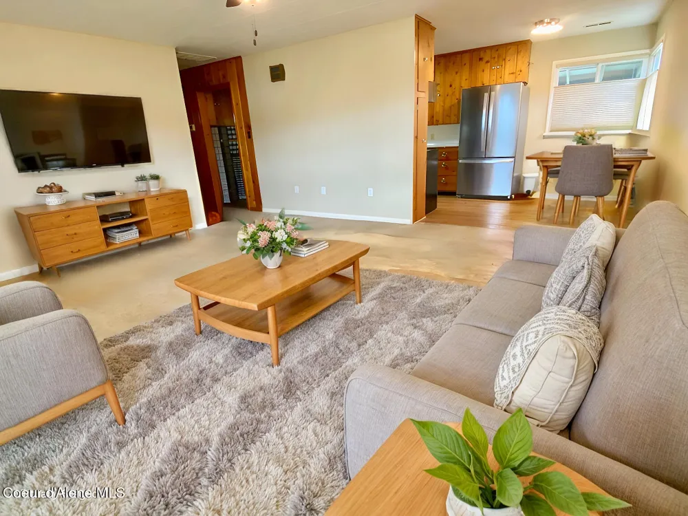 61 Whiskey Jack Road Sandpoint, ID 83864