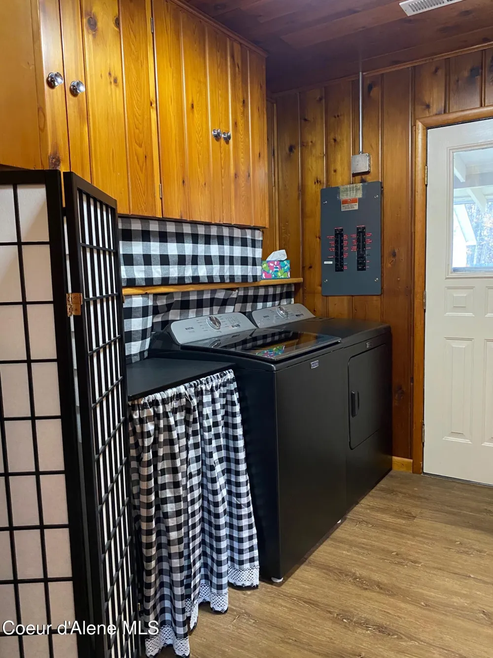 61 Whiskey Jack Road Sandpoint, ID 83864