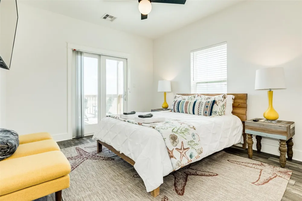 109 Santar Loop Surfside Beach, TX 77541