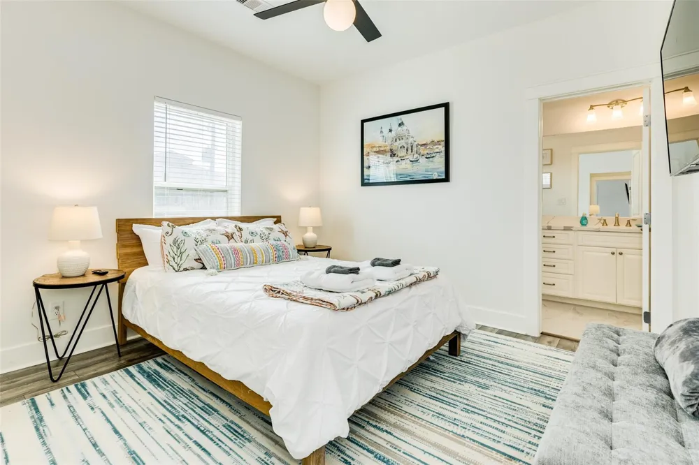 109 Santar Loop Surfside Beach, TX 77541