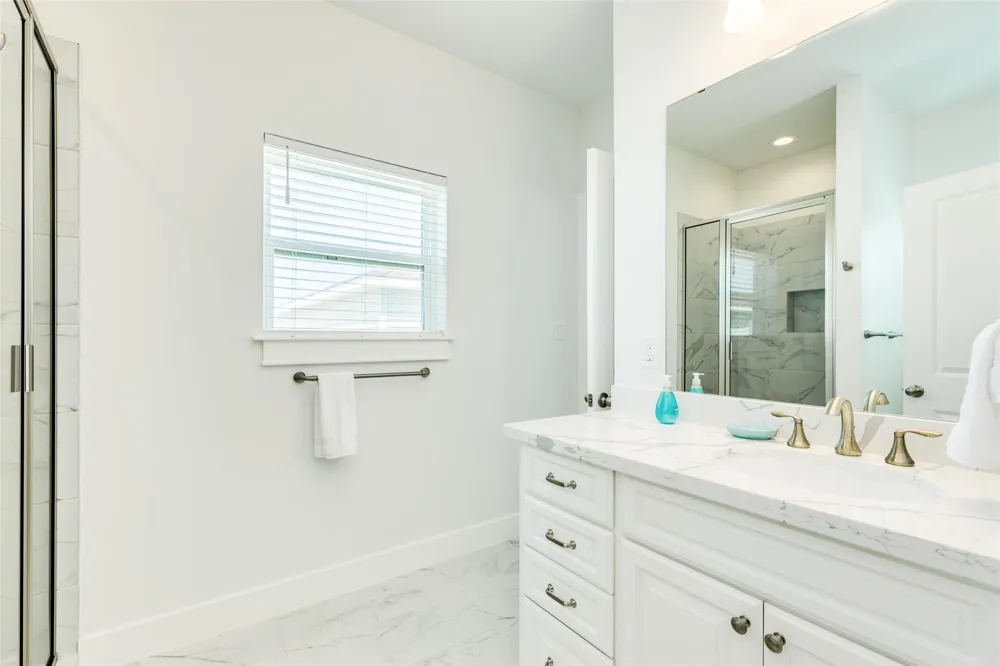 109 Santar Loop Surfside Beach, TX 77541