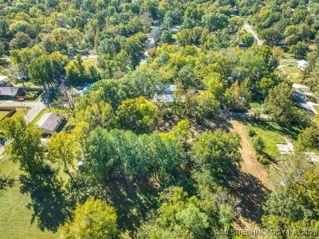 E 11th Street Broken Bow, OK 74728