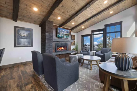 Quarterdeck Resort #309 9890 Adventure Way