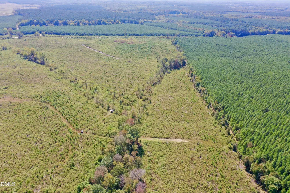 4093 Nc Highway 42 Goldston, NC 27252
