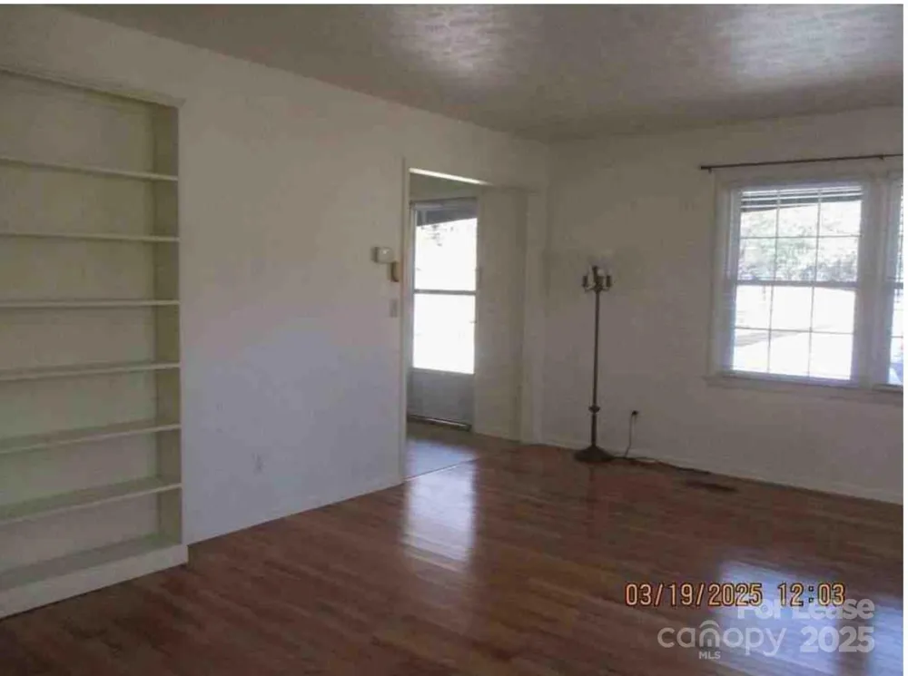 200 Daniel Drive Hendersonville, NC 28739