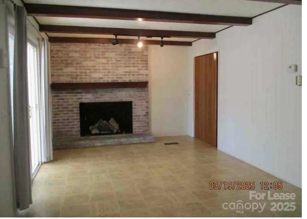 200 Daniel Drive Hendersonville, NC 28739