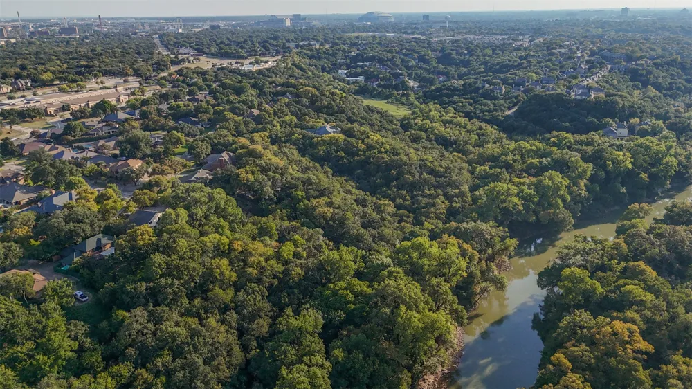 2031 Green Oaks Boulevard Arlington, TX 76006