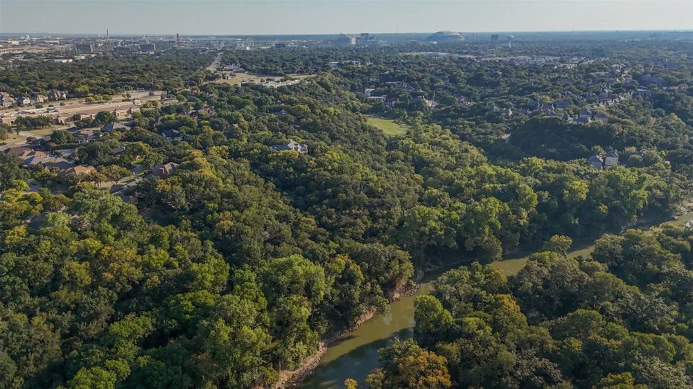 2031 Green Oaks Boulevard Arlington, TX 76006