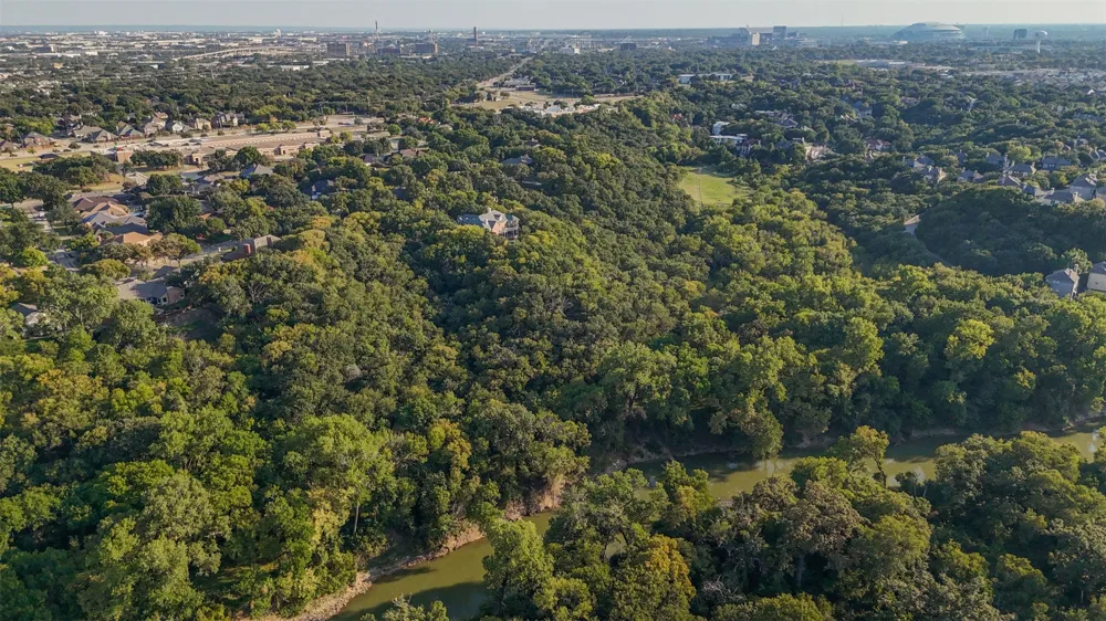 2031 Green Oaks Boulevard Arlington, TX 76006