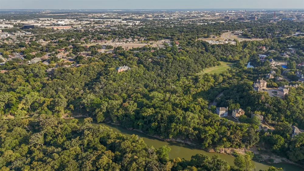 2031 Green Oaks Boulevard Arlington, TX 76006