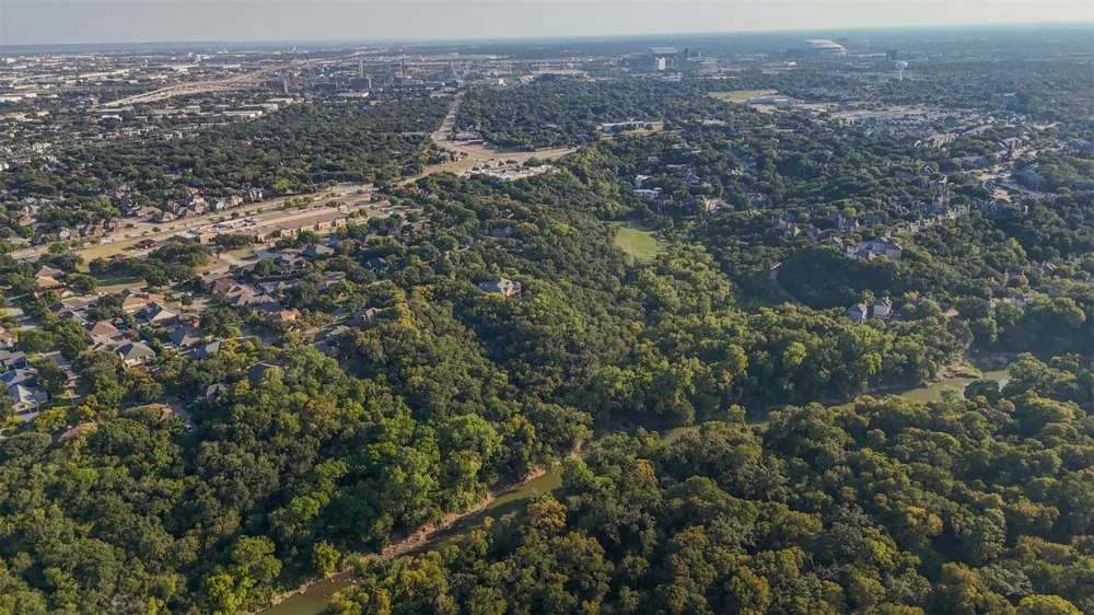 2031 Green Oaks Boulevard Arlington, TX 76006