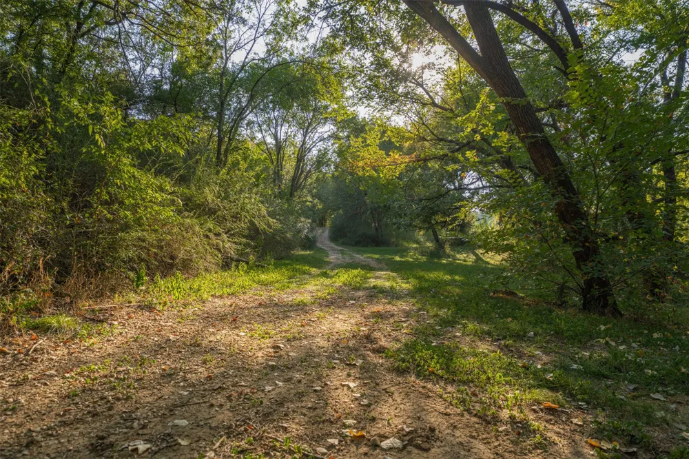 2031 Green Oaks Boulevard Arlington, TX 76006
