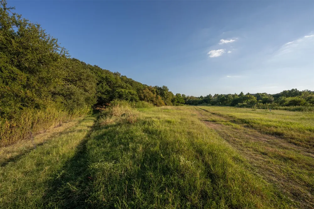 2031 Green Oaks Boulevard Arlington, TX 76006