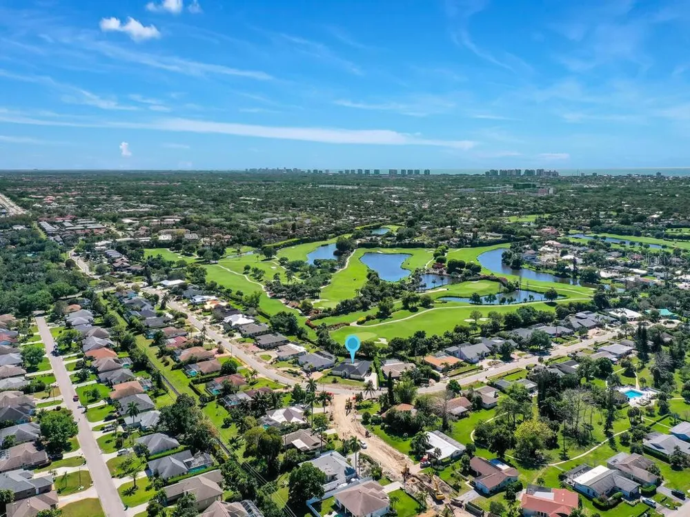 491 CYPRESS WAY E Naples, FL 34110
