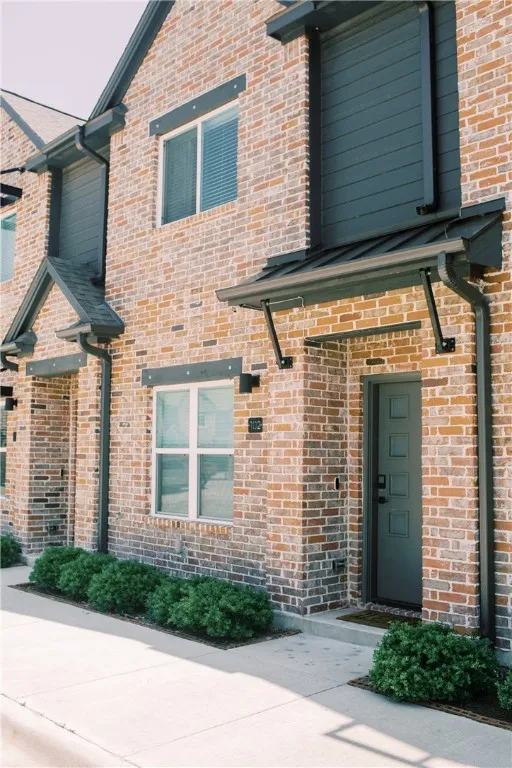 1451 Associates Avenue #102