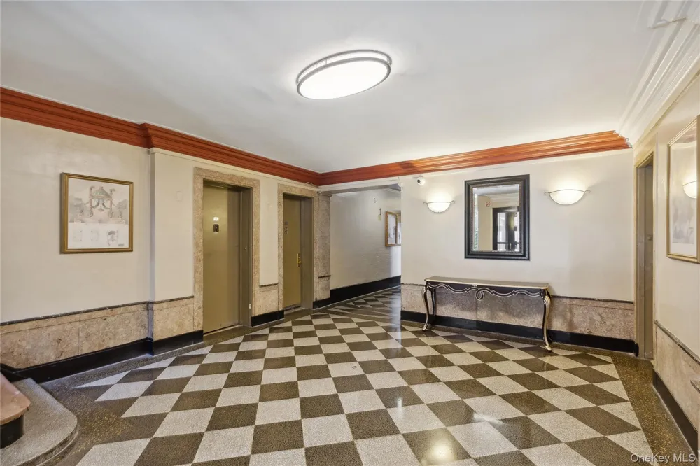 34-59 89th Street #6E Jackson Heights, NY 11372