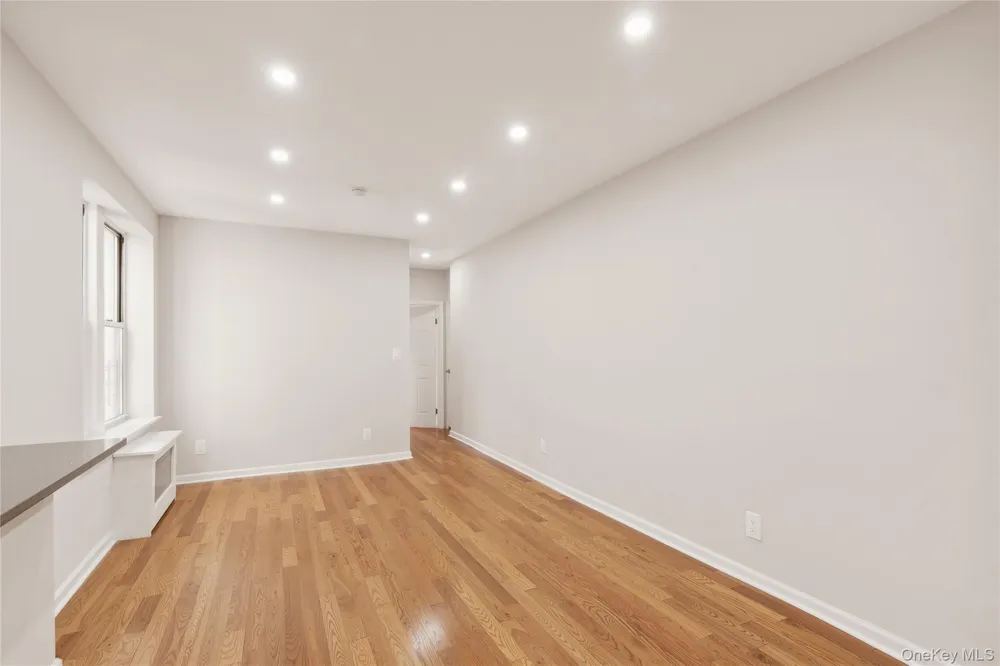 34-59 89th Street #6E Jackson Heights, NY 11372