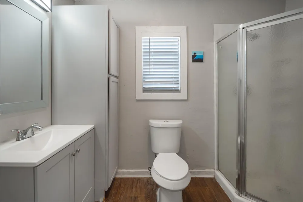207 Riverside Street Highlands, TX 77562