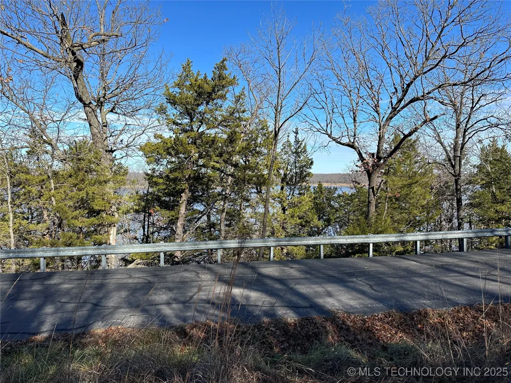 2496 W Lakeshore Drive Cleveland, OK 74020