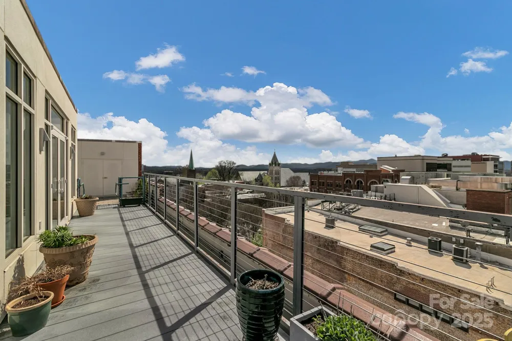 59 College Street #402 Asheville, NC 28801