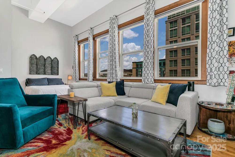 59 College Street #402 Asheville, NC 28801
