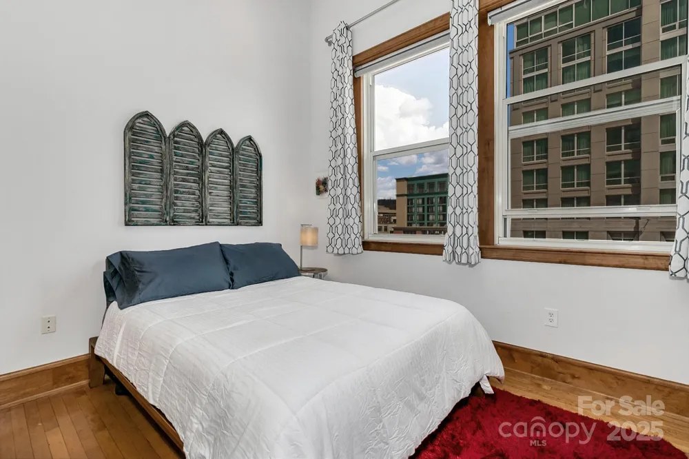 59 College Street #402 Asheville, NC 28801