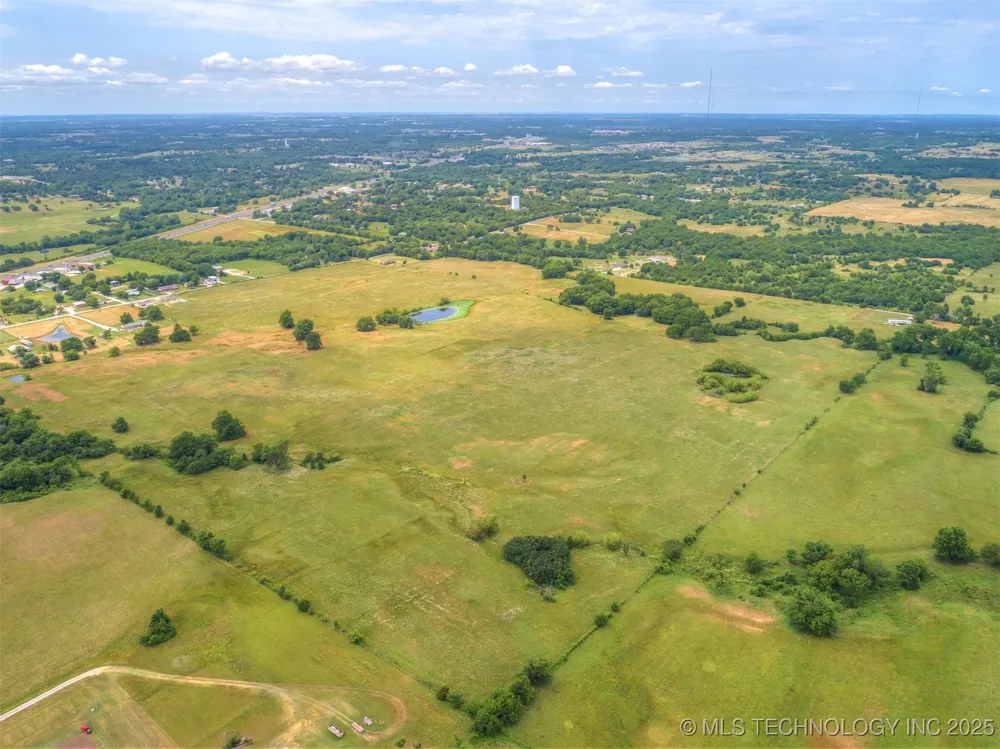 S 289th EastAvenue Coweta, OK 74429
