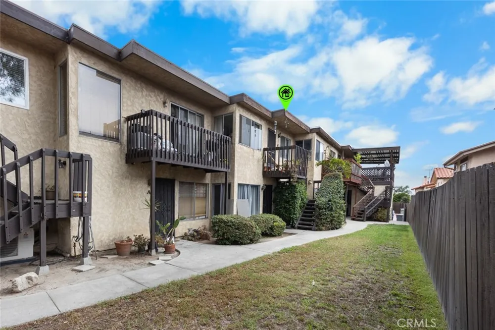 2150 Ohio #E Signal Hill, CA 90755