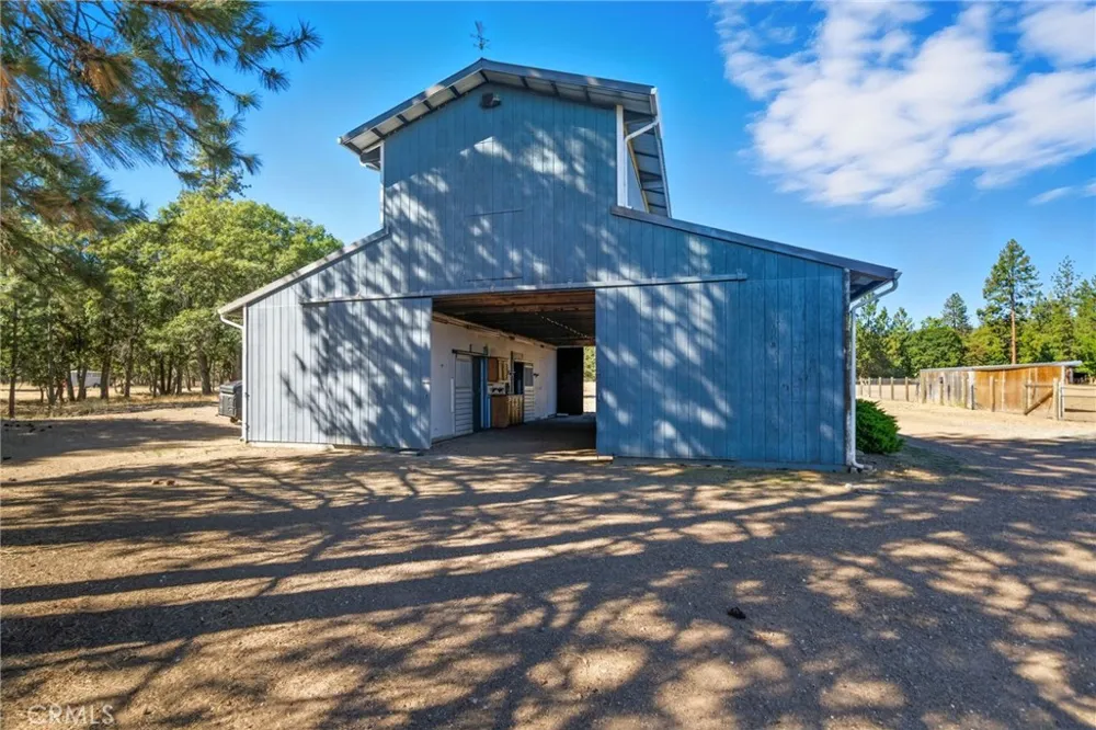 1121 Oak Valley Drive Yreka, CA 96097