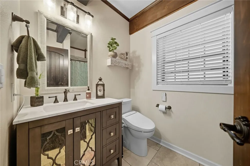 1121 Oak Valley Drive Yreka, CA 96097