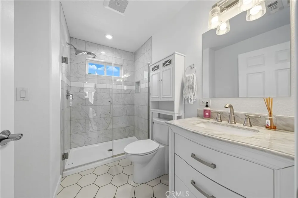 1121 Oak Valley Drive Yreka, CA 96097
