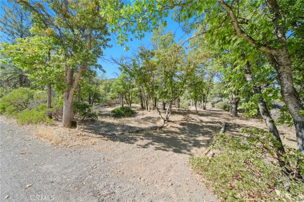 1121 Oak Valley Drive Yreka, CA 96097