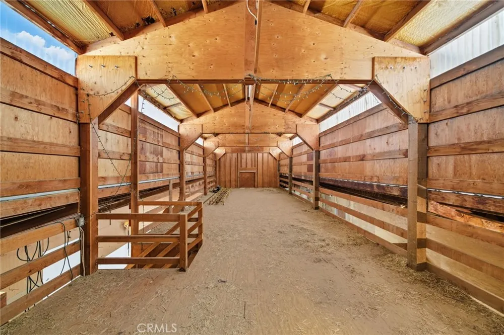 1121 Oak Valley Drive Yreka, CA 96097