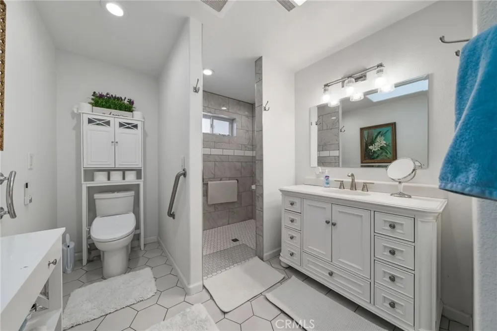1121 Oak Valley Drive Yreka, CA 96097