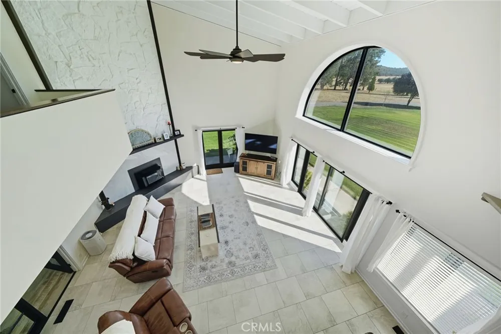 1121 Oak Valley Drive Yreka, CA 96097