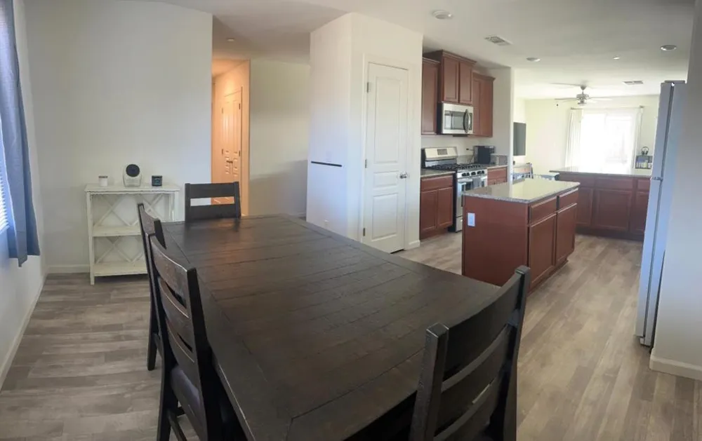 812 Reisling Coalinga, CA 93210