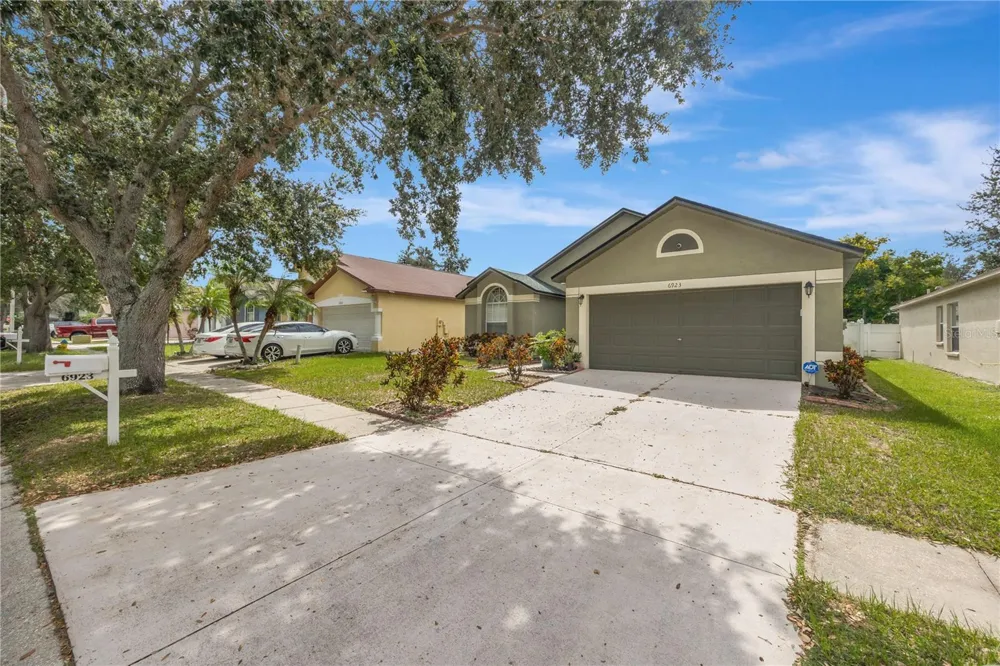 6923 WATERBROOK COURT Gibsonton, FL 33534
