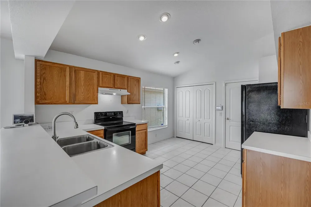 6923 WATERBROOK COURT Gibsonton, FL 33534