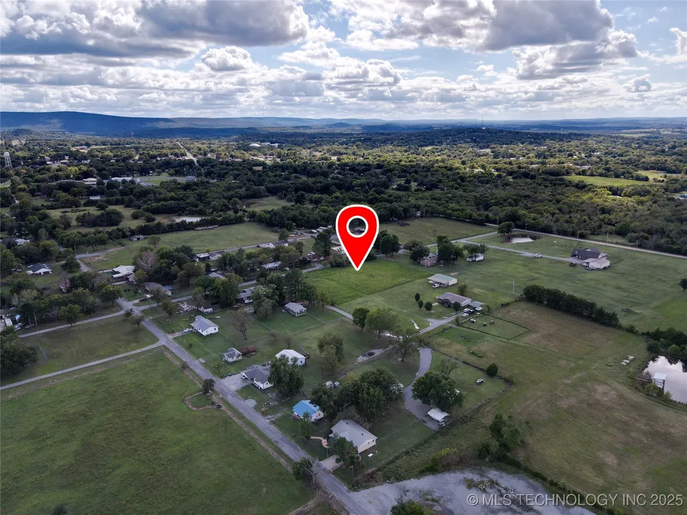 Emberton Street Hartshorne, OK 74547