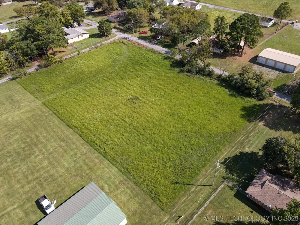 Emberton Street Hartshorne, OK 74547