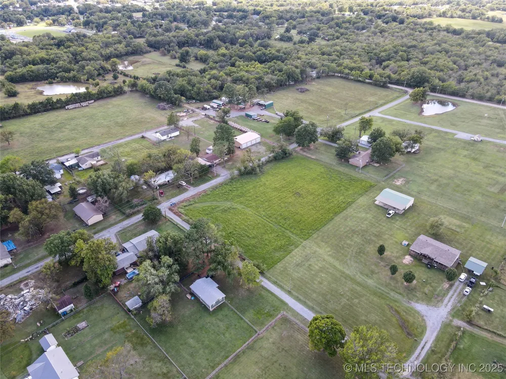 Emberton Street Hartshorne, OK 74547