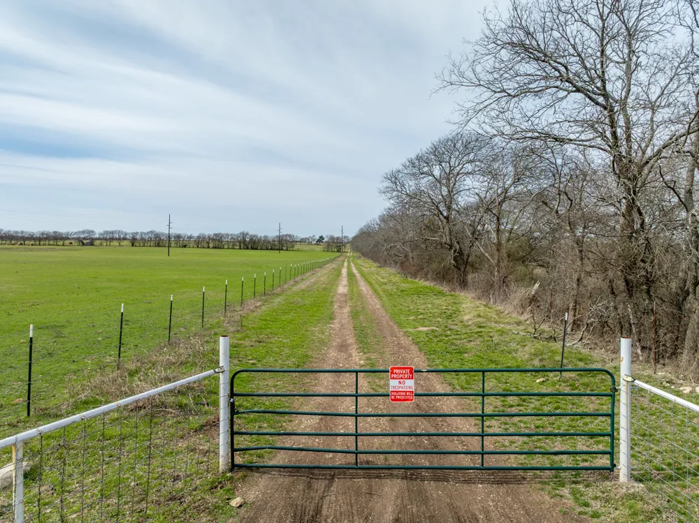 325 HCR 4264 Bynum, TX 76631